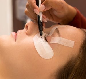 Semi-Permanent Eyelash Extensions