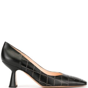 Chanel Pre-Owned diamond punch holes pointed pumps - Black
